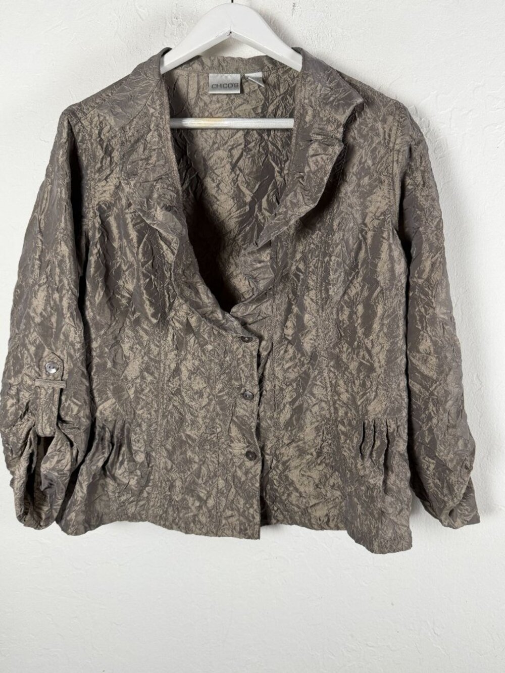 Chico's Crinkle Ruffle Jacket 2 Taupe Gray Button Front Roll Tab Sleeve Blazer